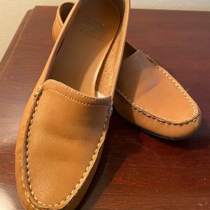 Mootsies Tootsies Camel Loafers 7